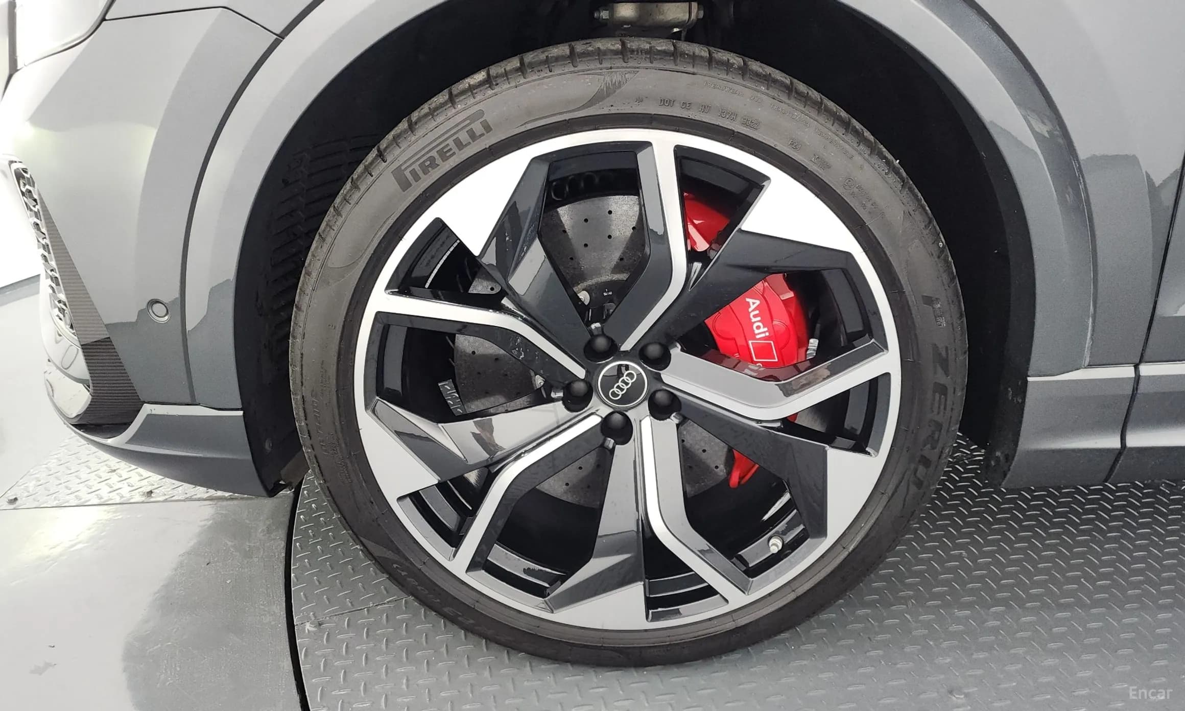 RSQ8 (4M)