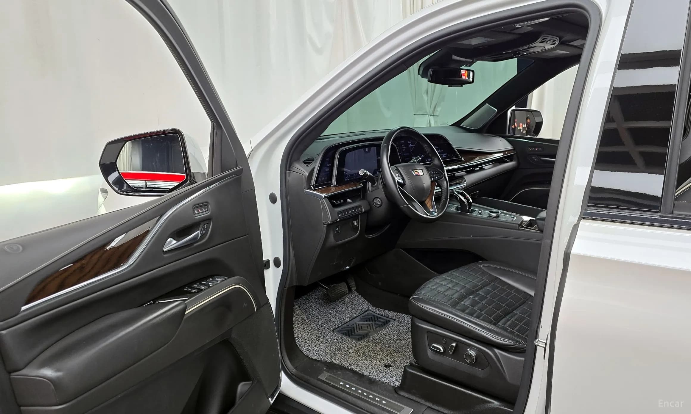 Escalade 5th Generation