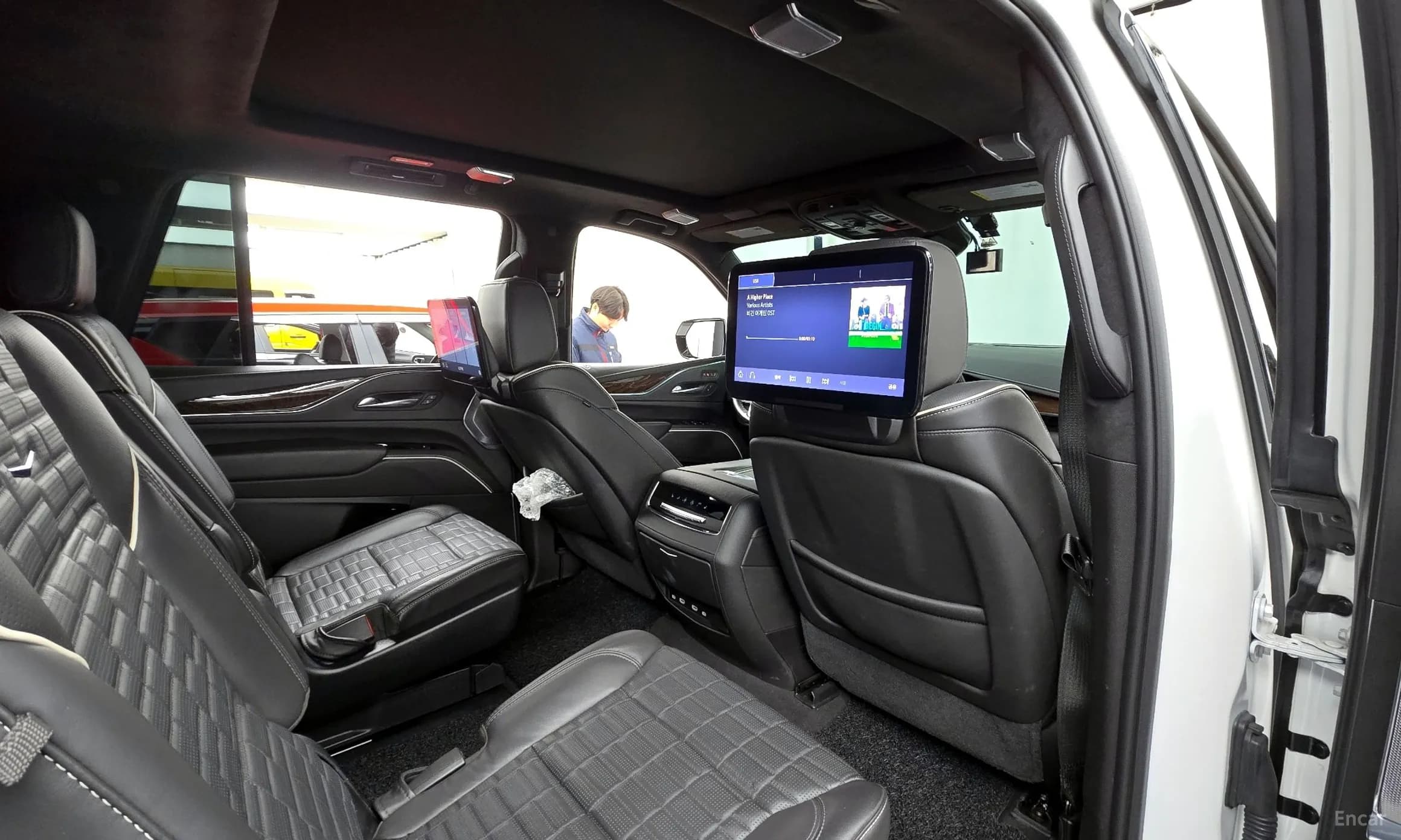 Escalade 5th Generation