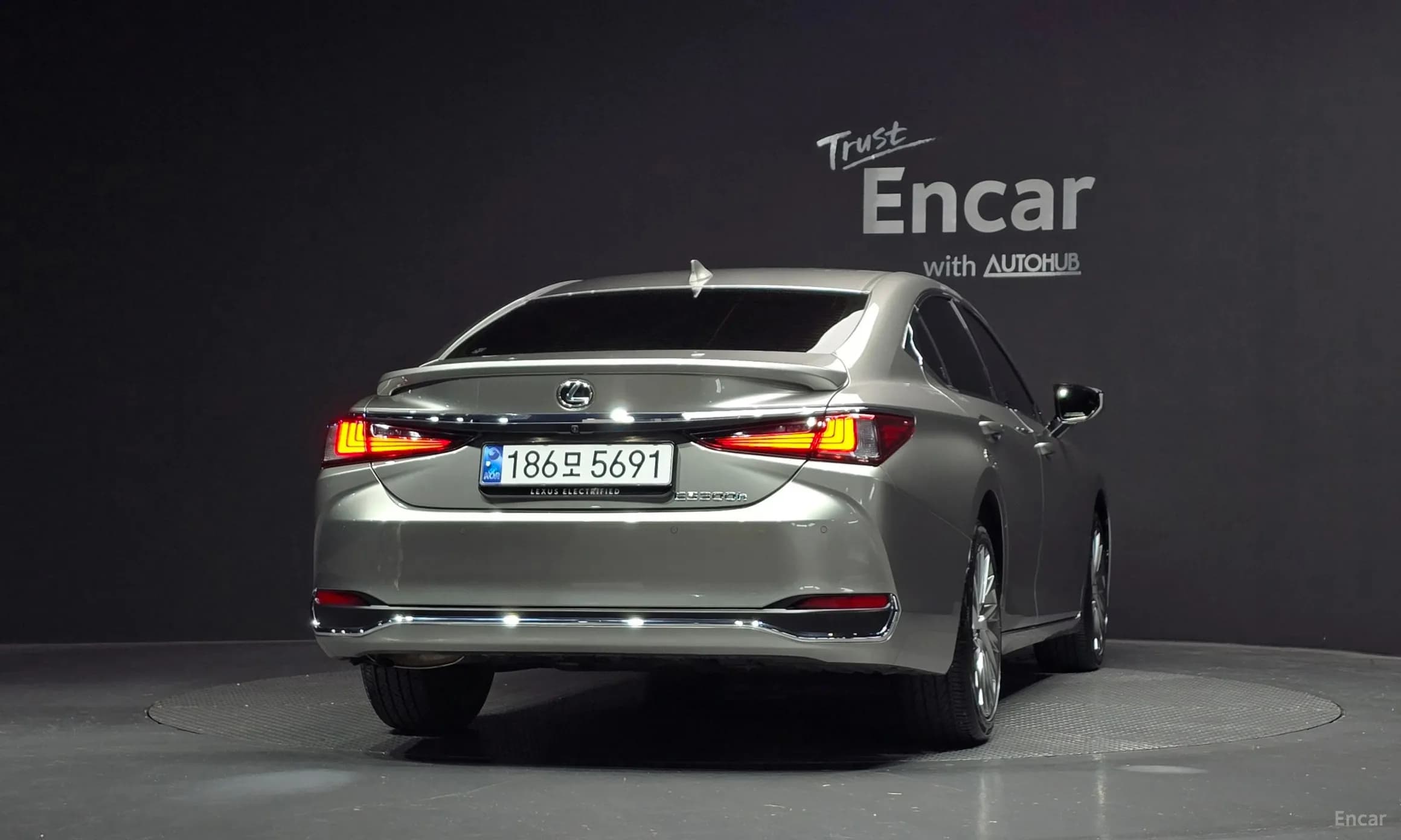 ES300h 7th Generation