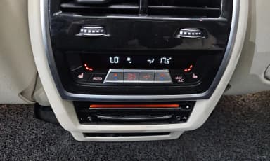 X7 (G07)