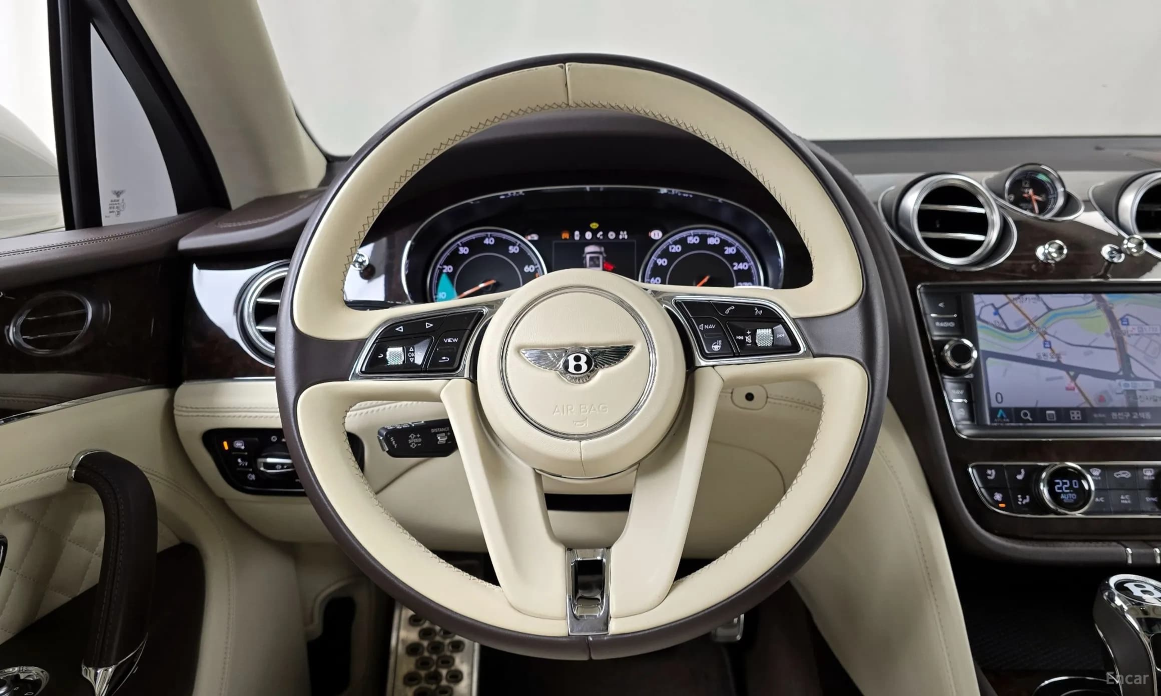 Bentayga