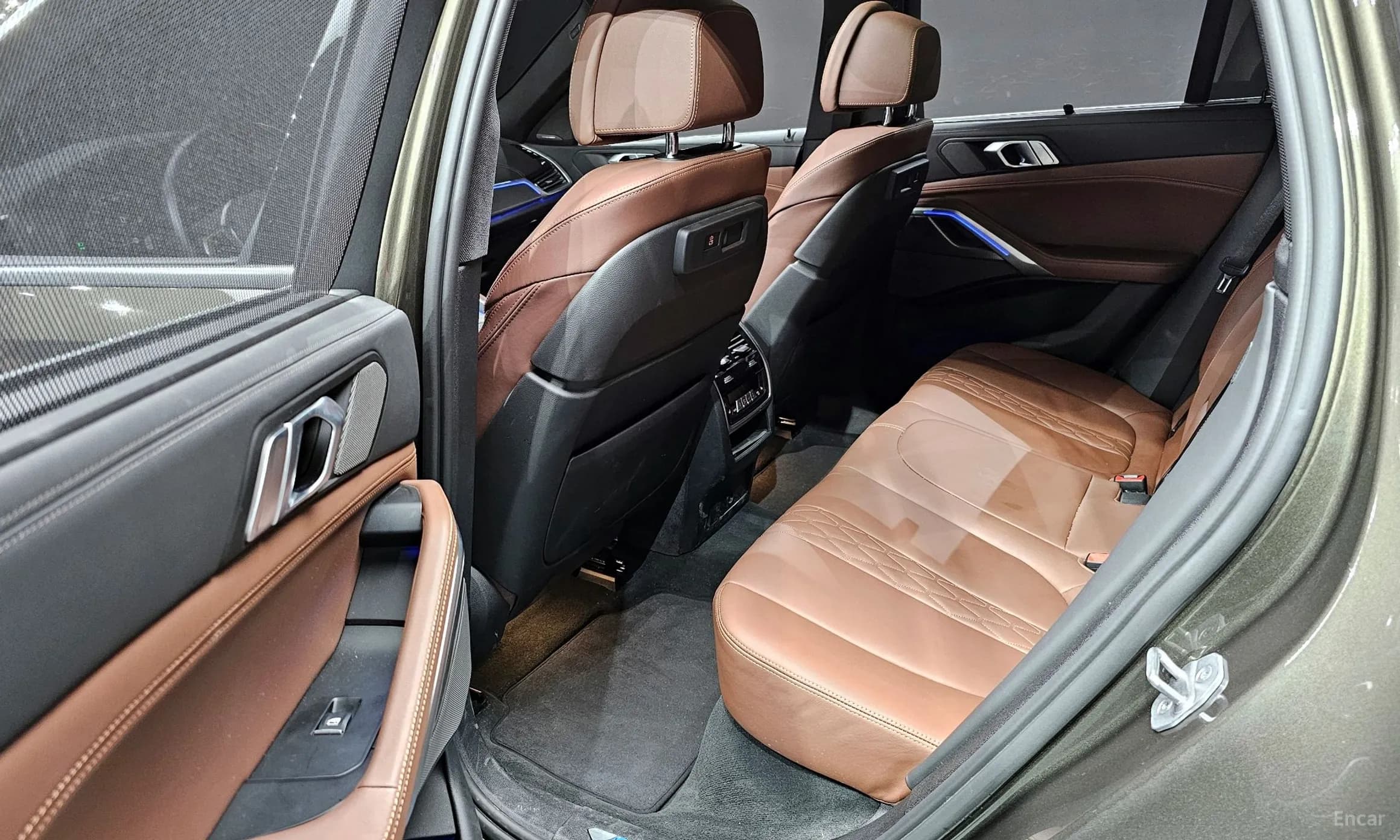 X6 (G06)