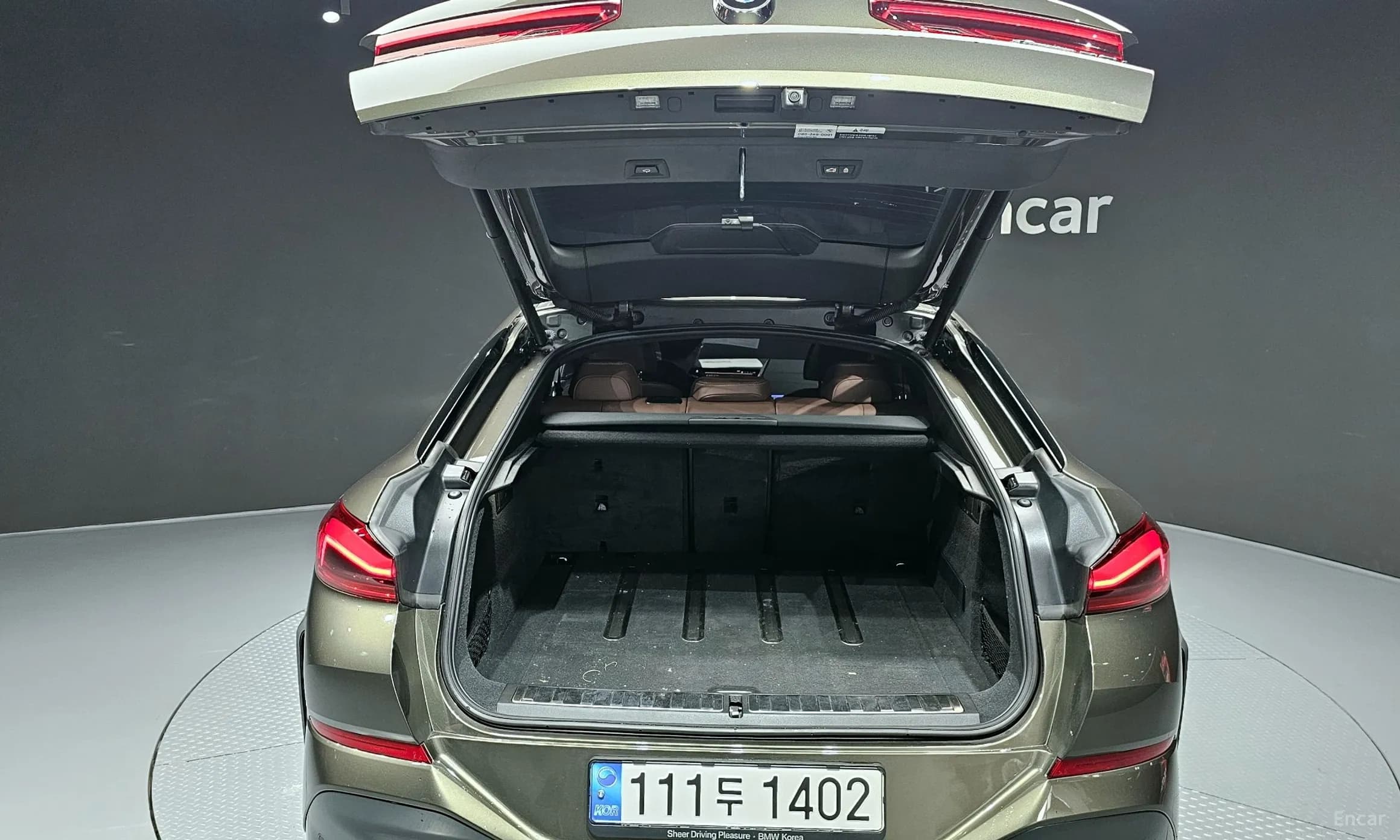 X6 (G06)