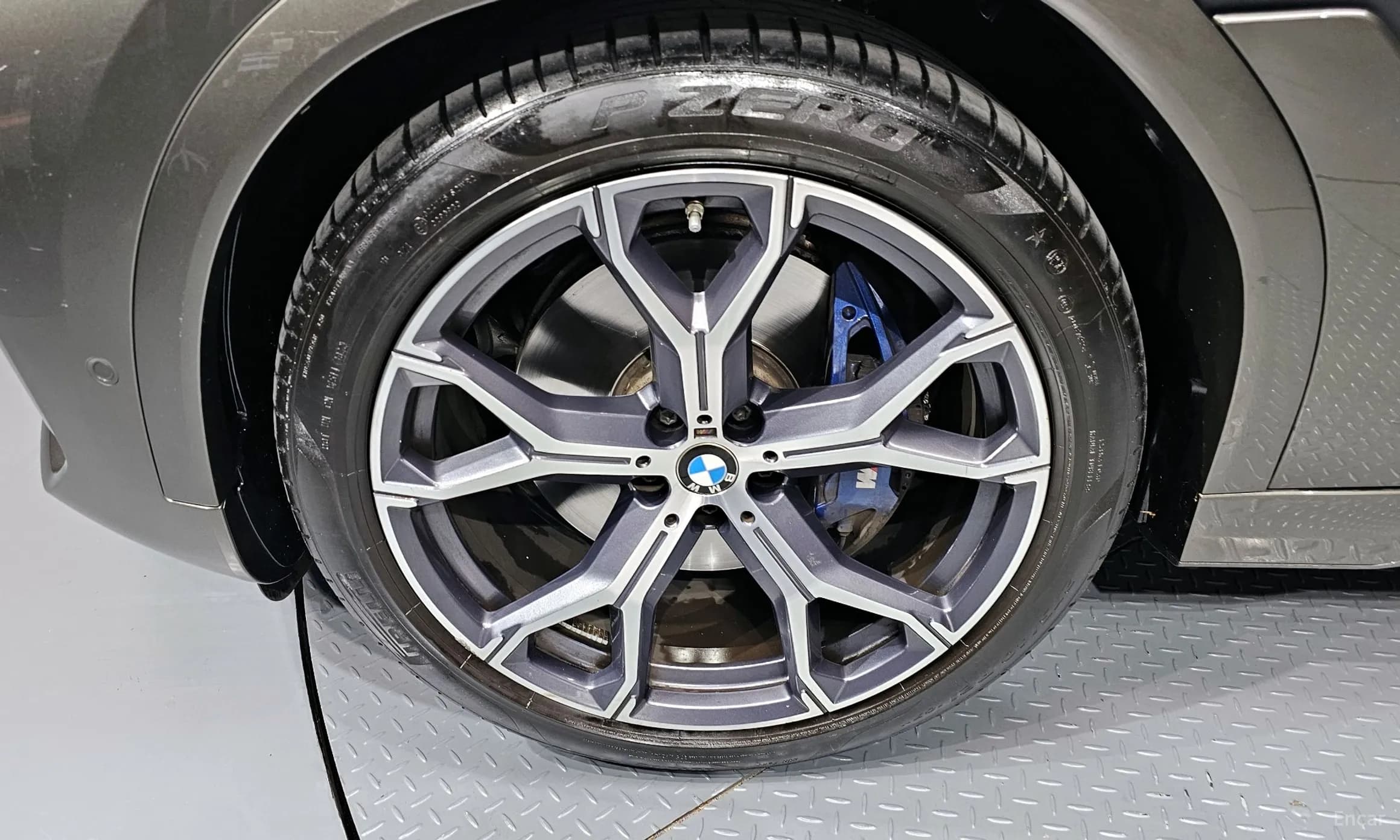X6 (G06)