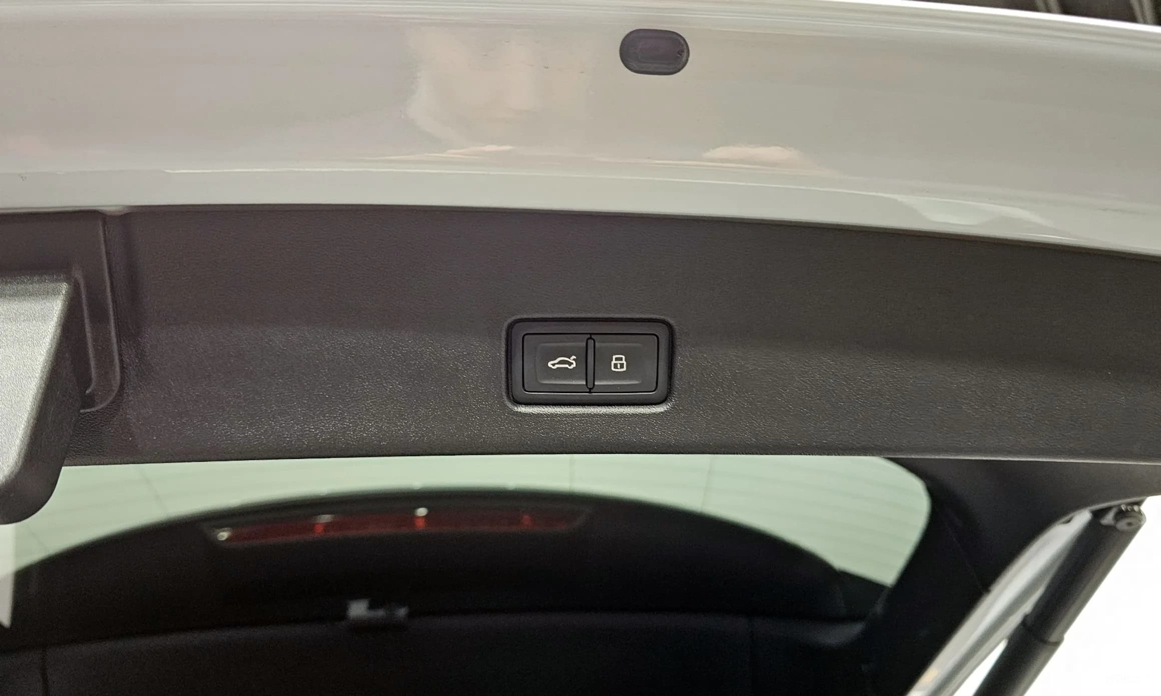 Q4 e-tron (F4)