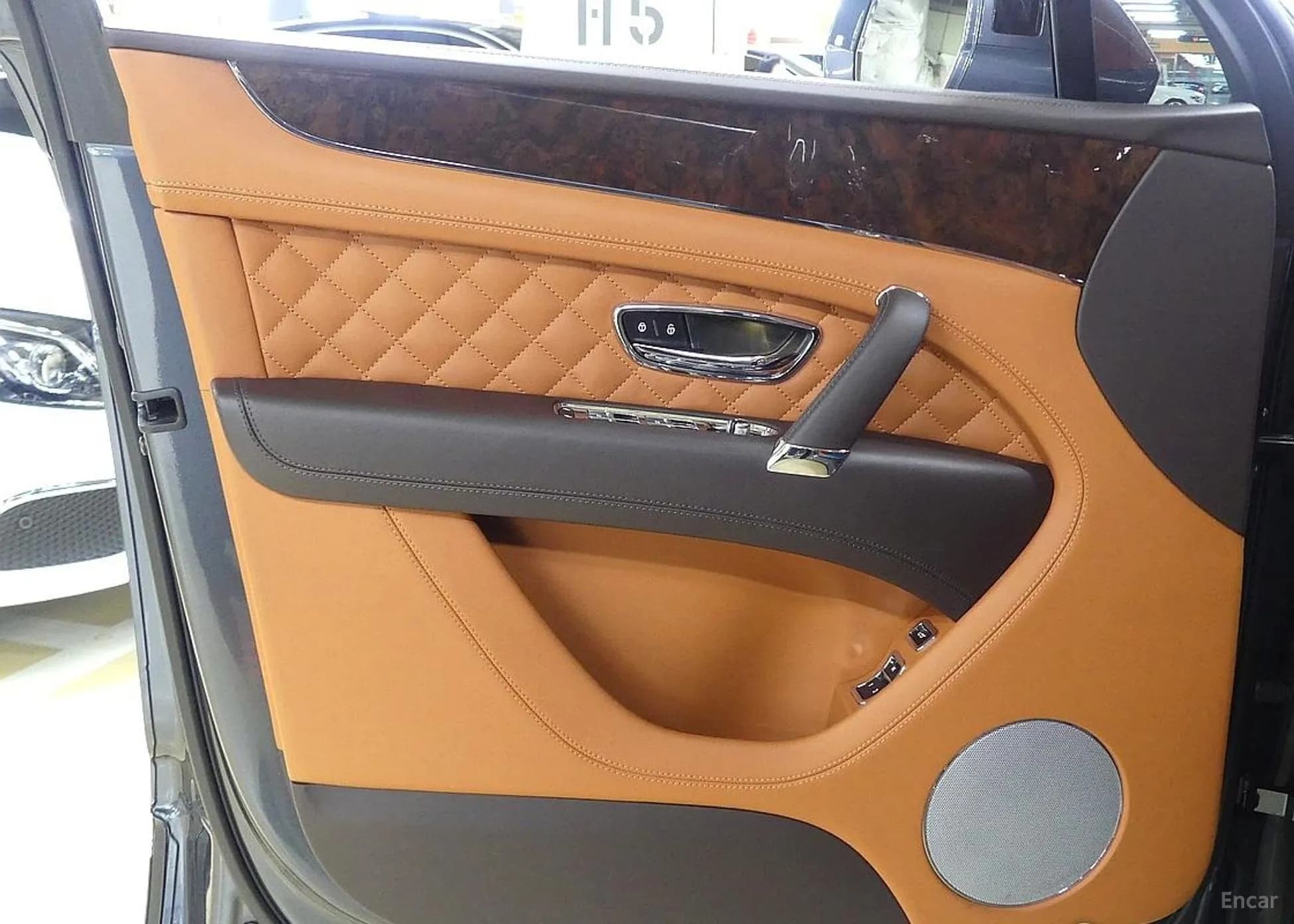 Bentayga