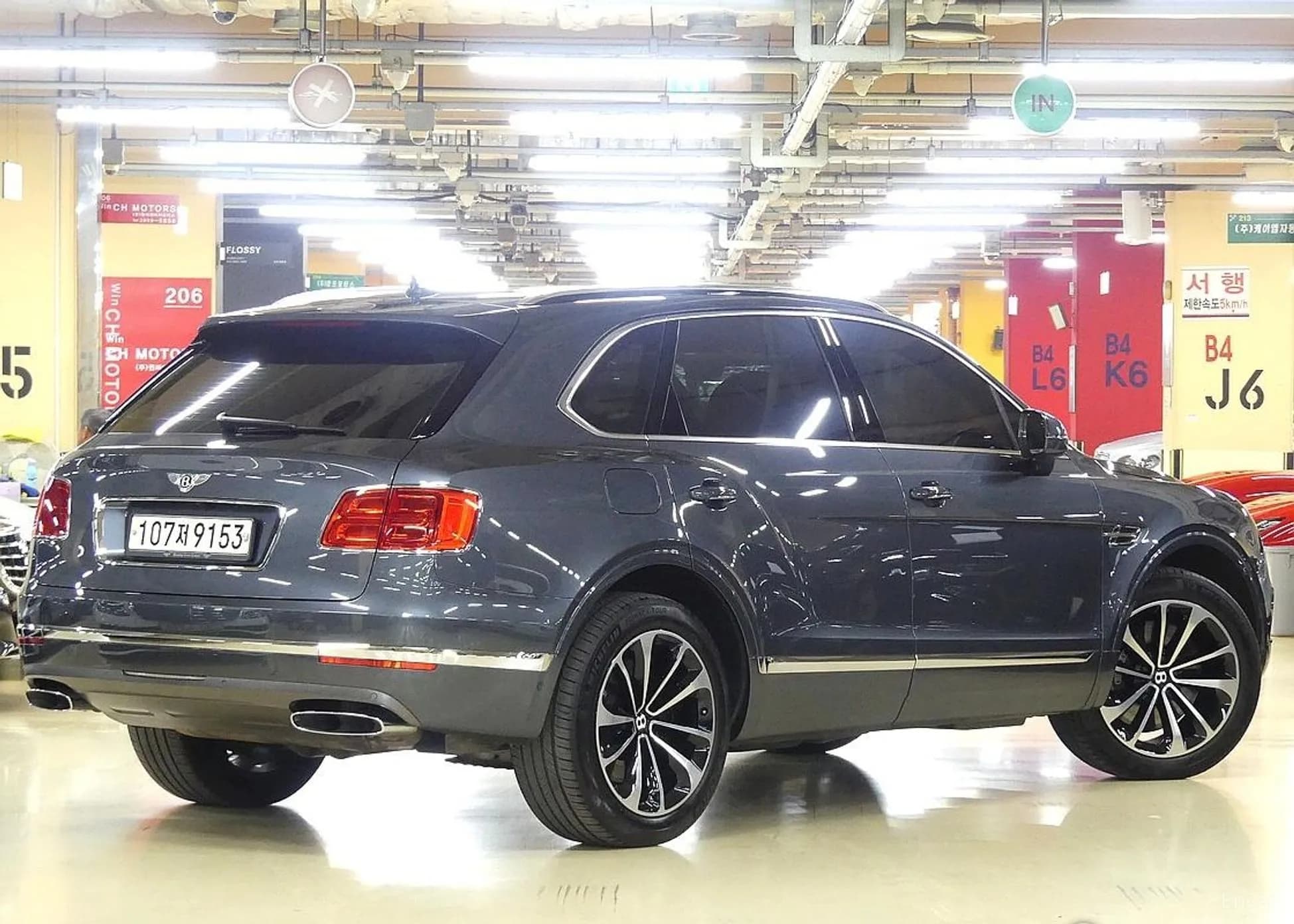Bentayga
