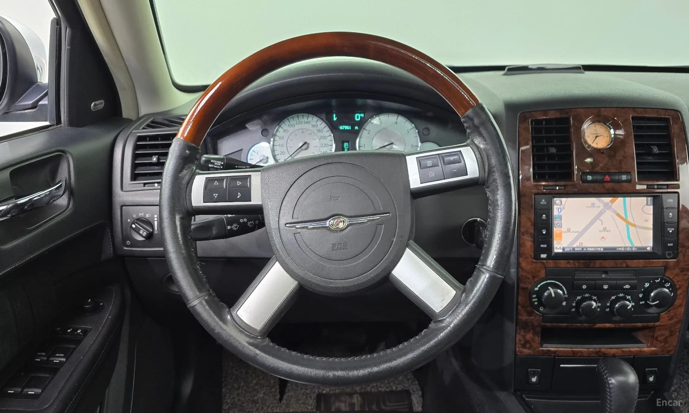 300C