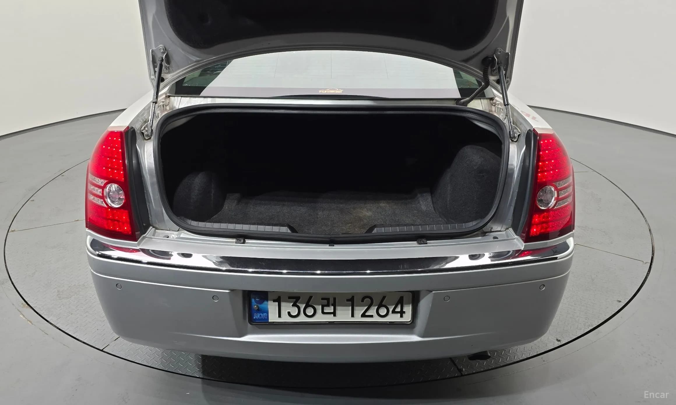300C
