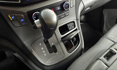 Grand Starex
