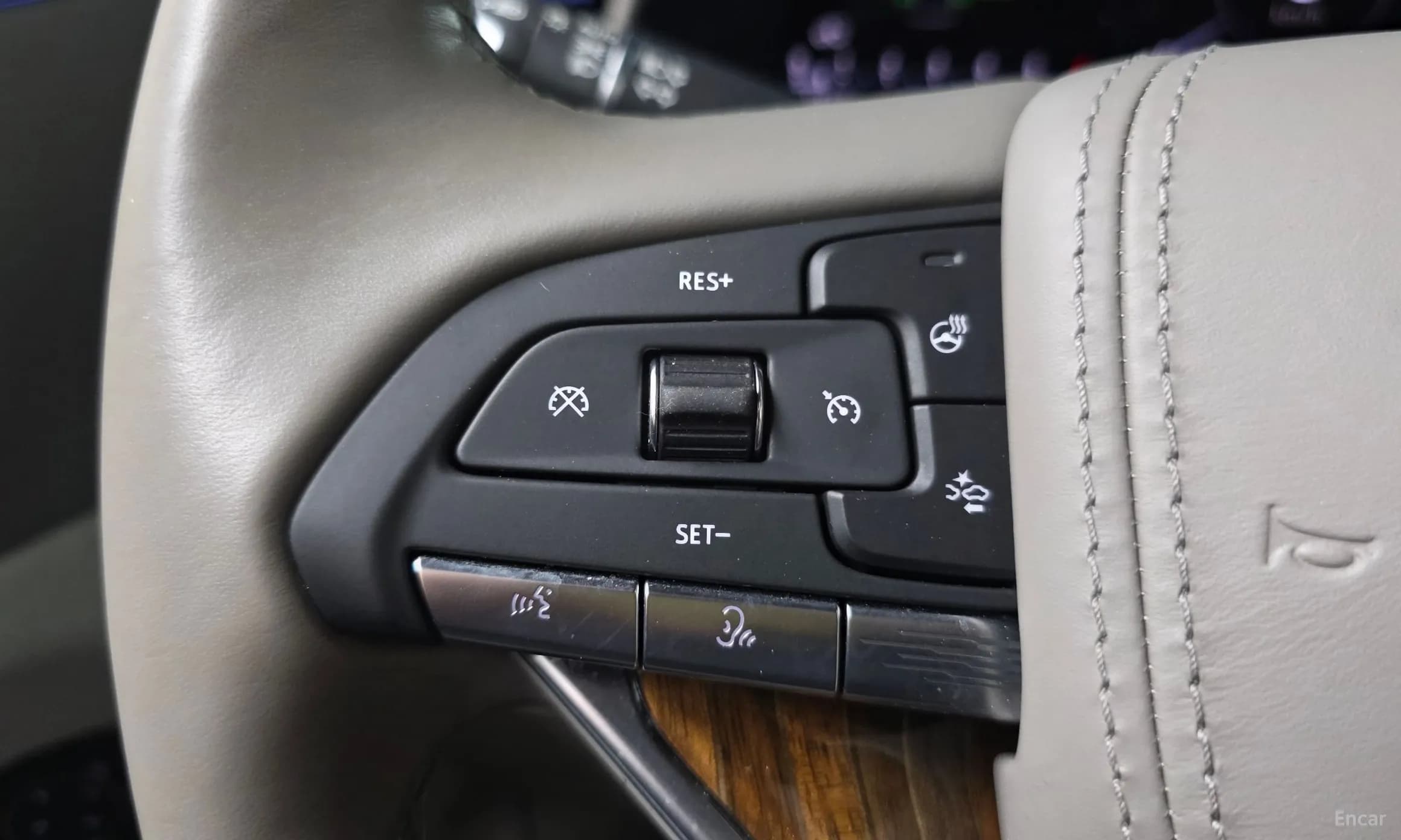 Escalade 5th Generation