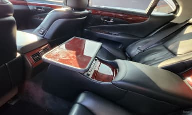 LS600hL