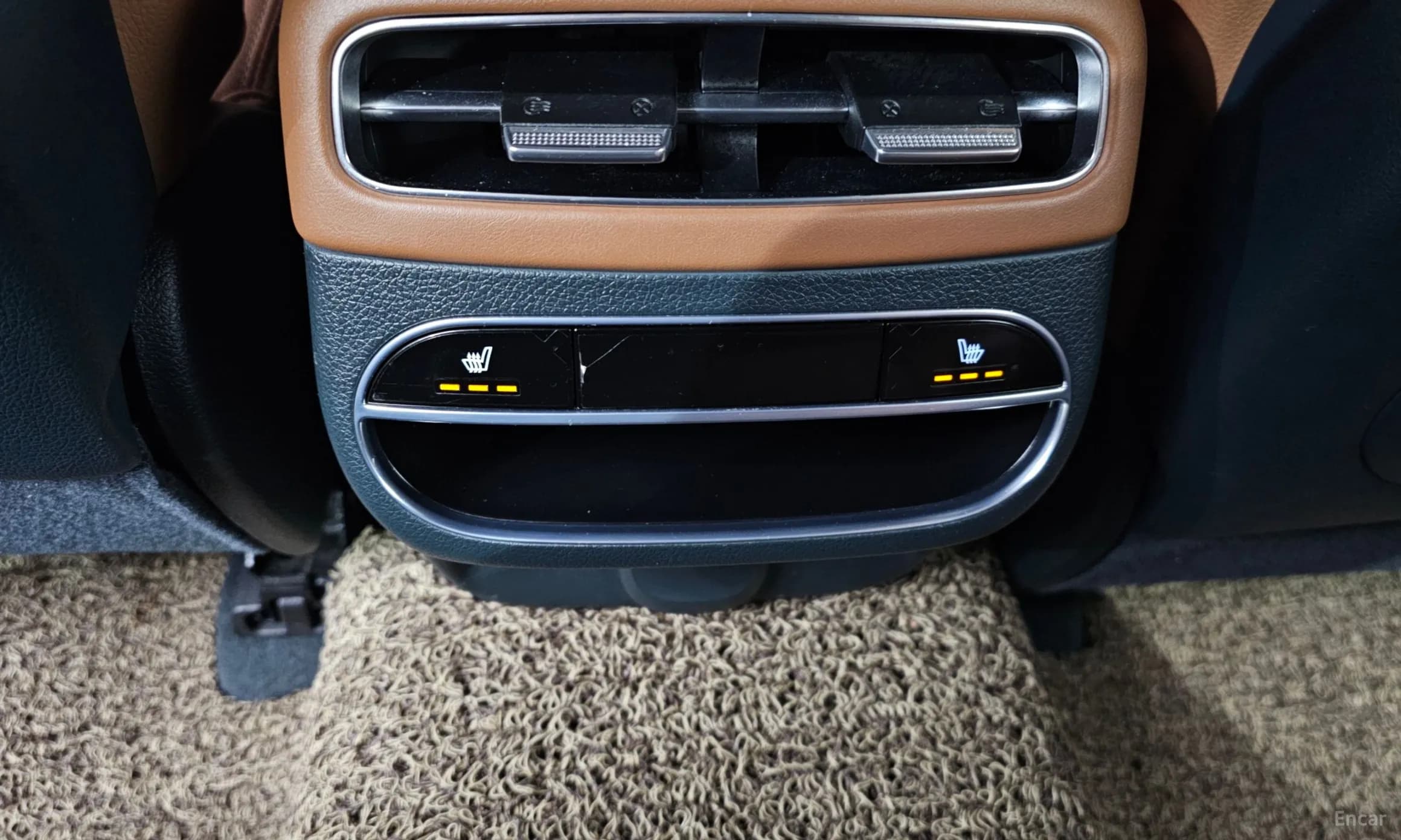 GV70