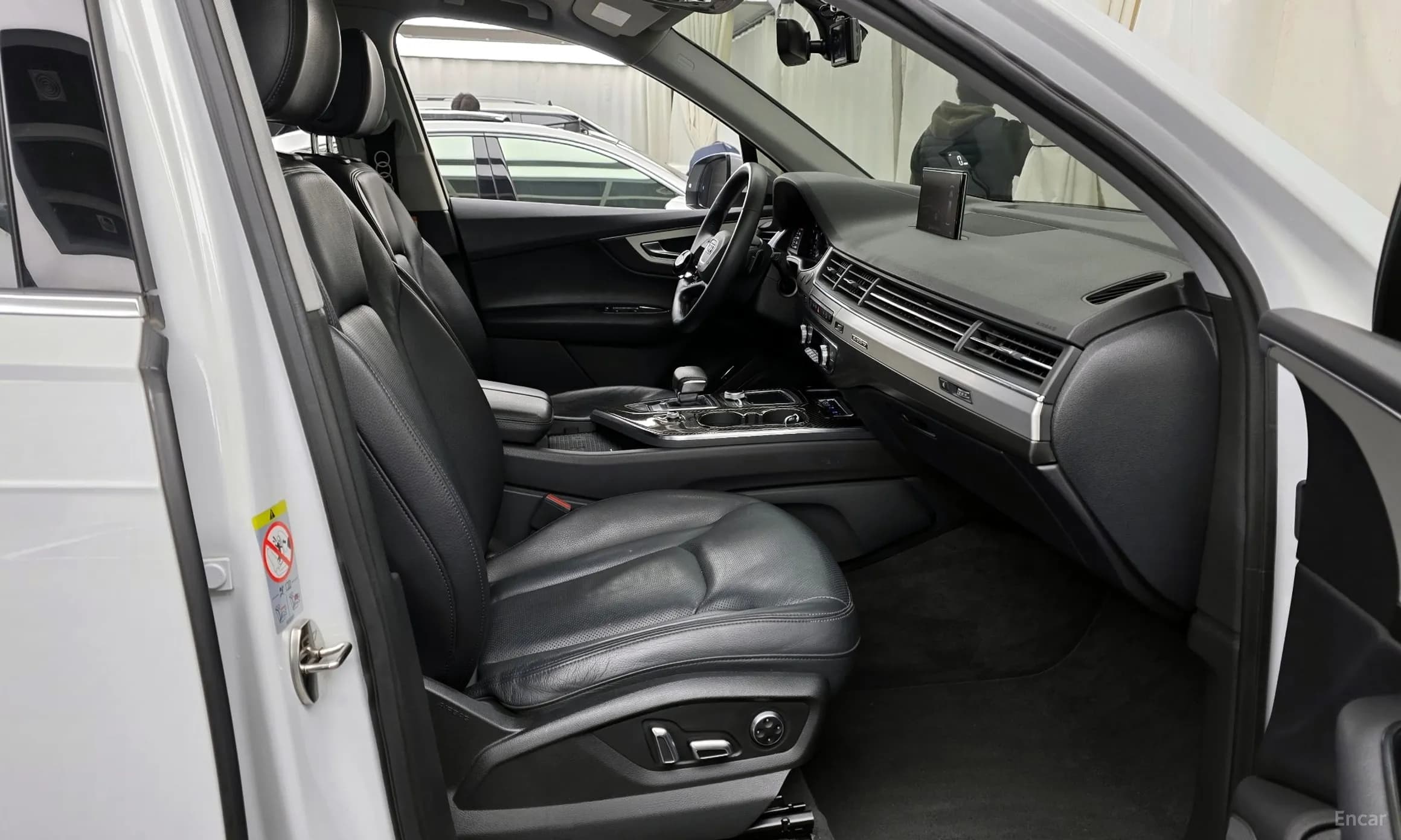 Q7 (4M)