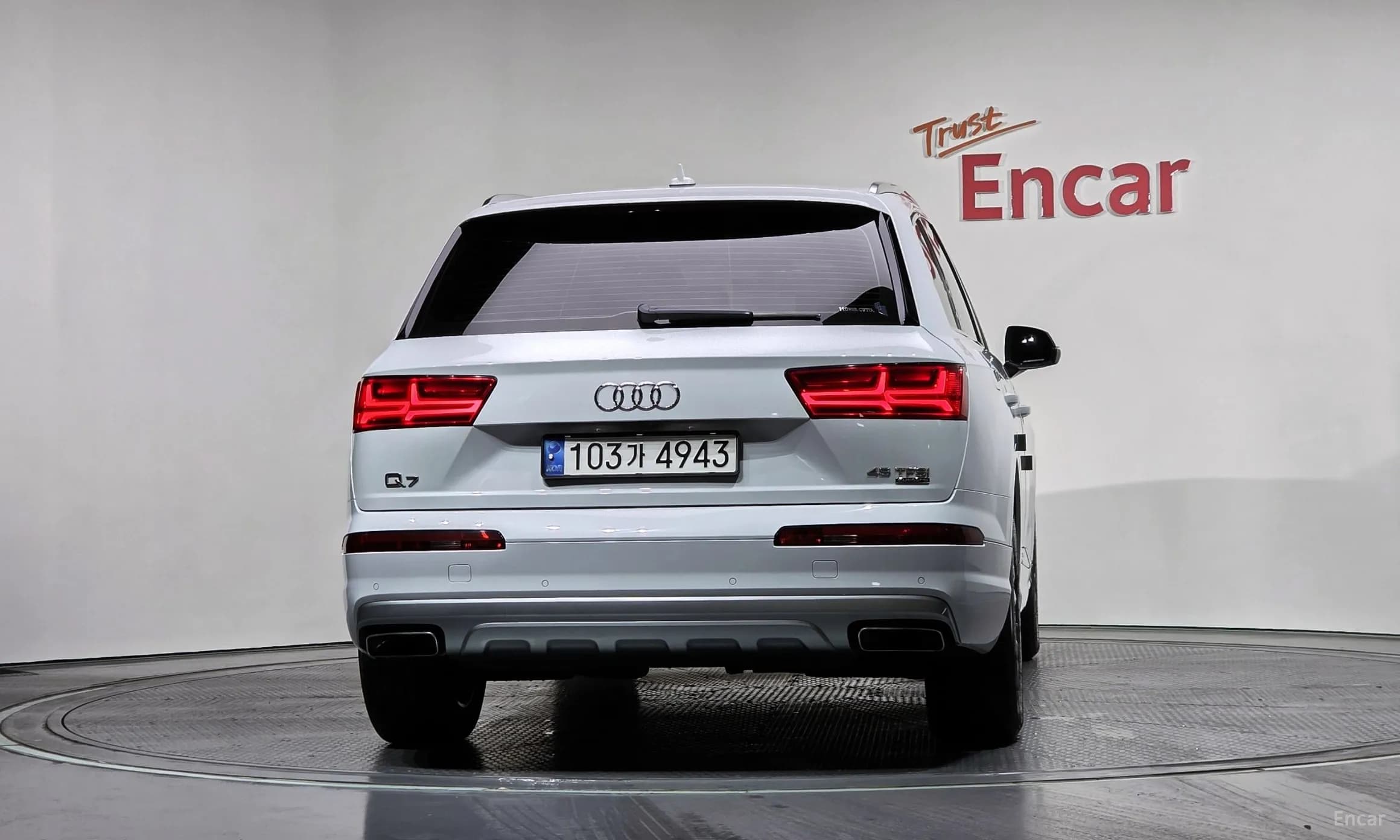 Q7 (4M)