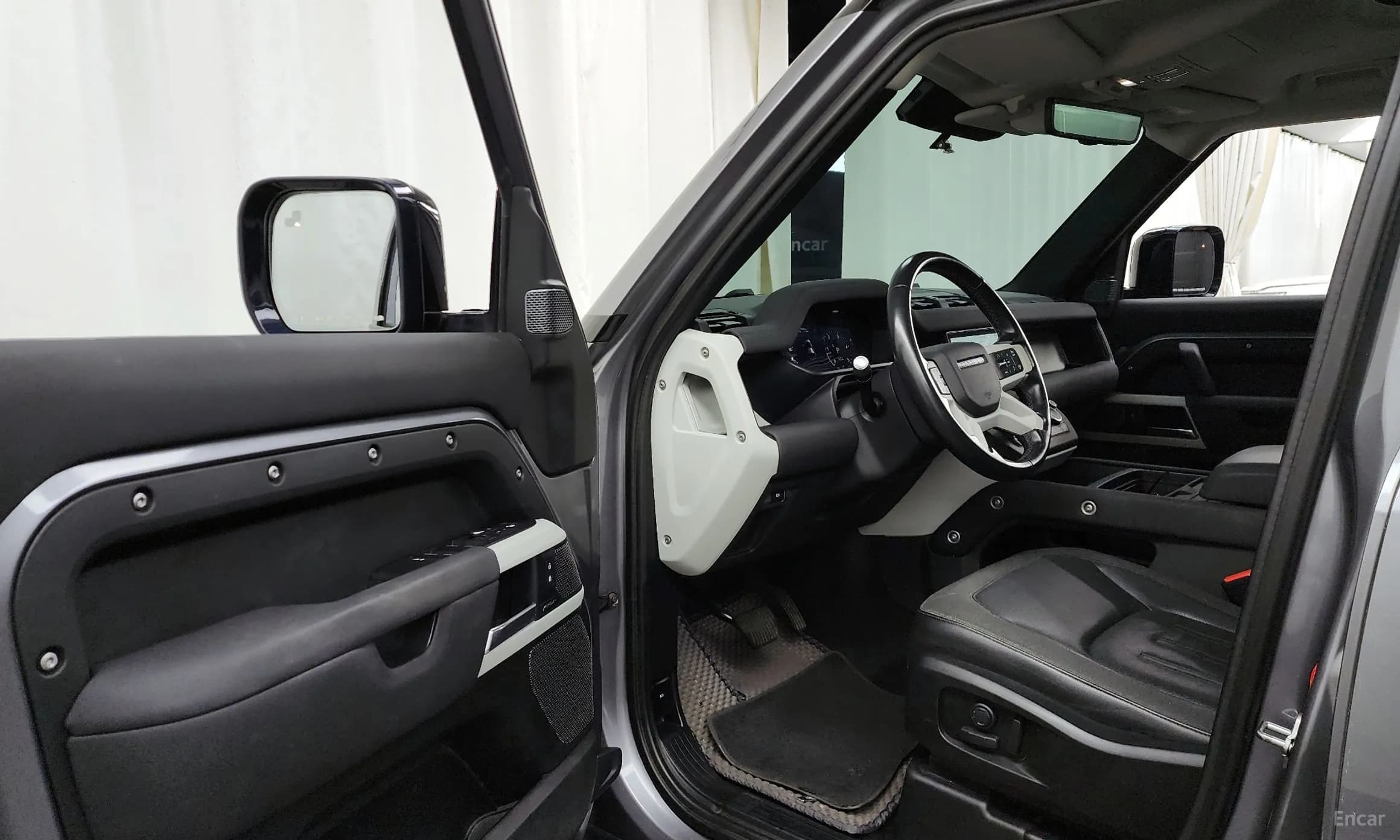 Defender (L663)