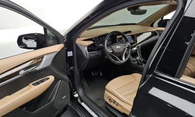 XT6