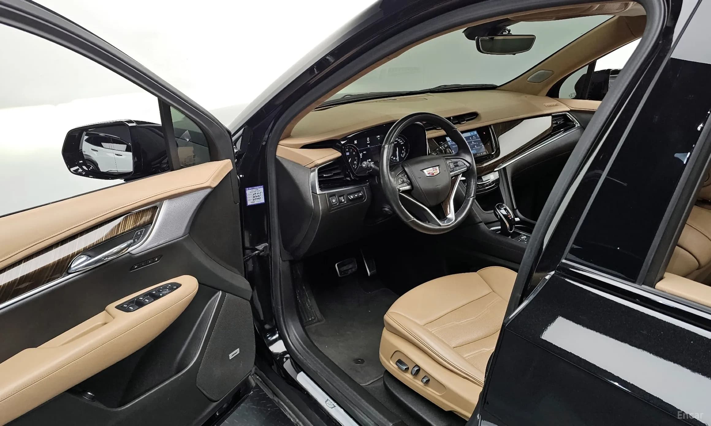 XT6