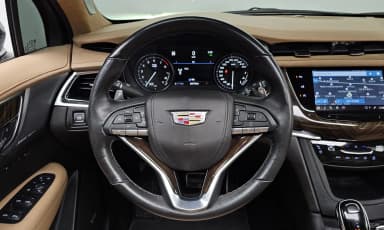 XT6