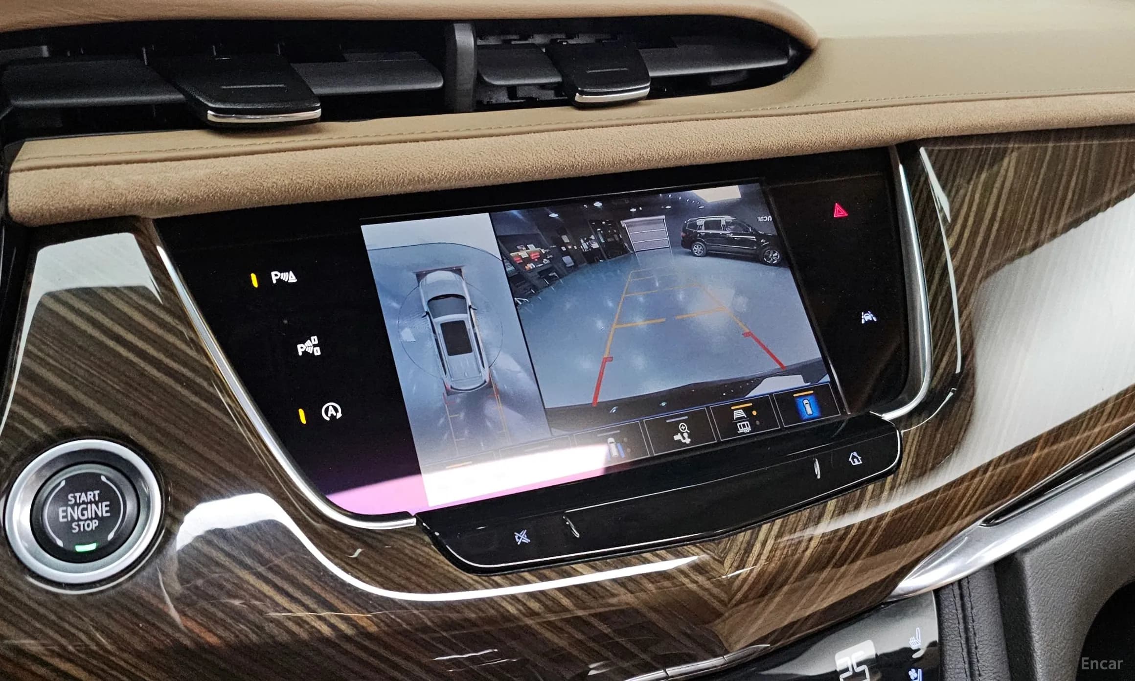 XT6