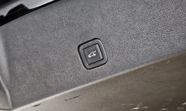 XT6
