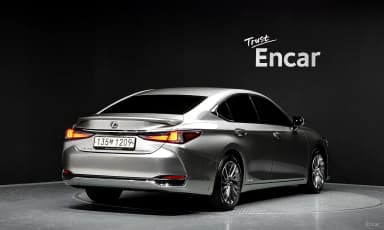 ES300h 7th Generation