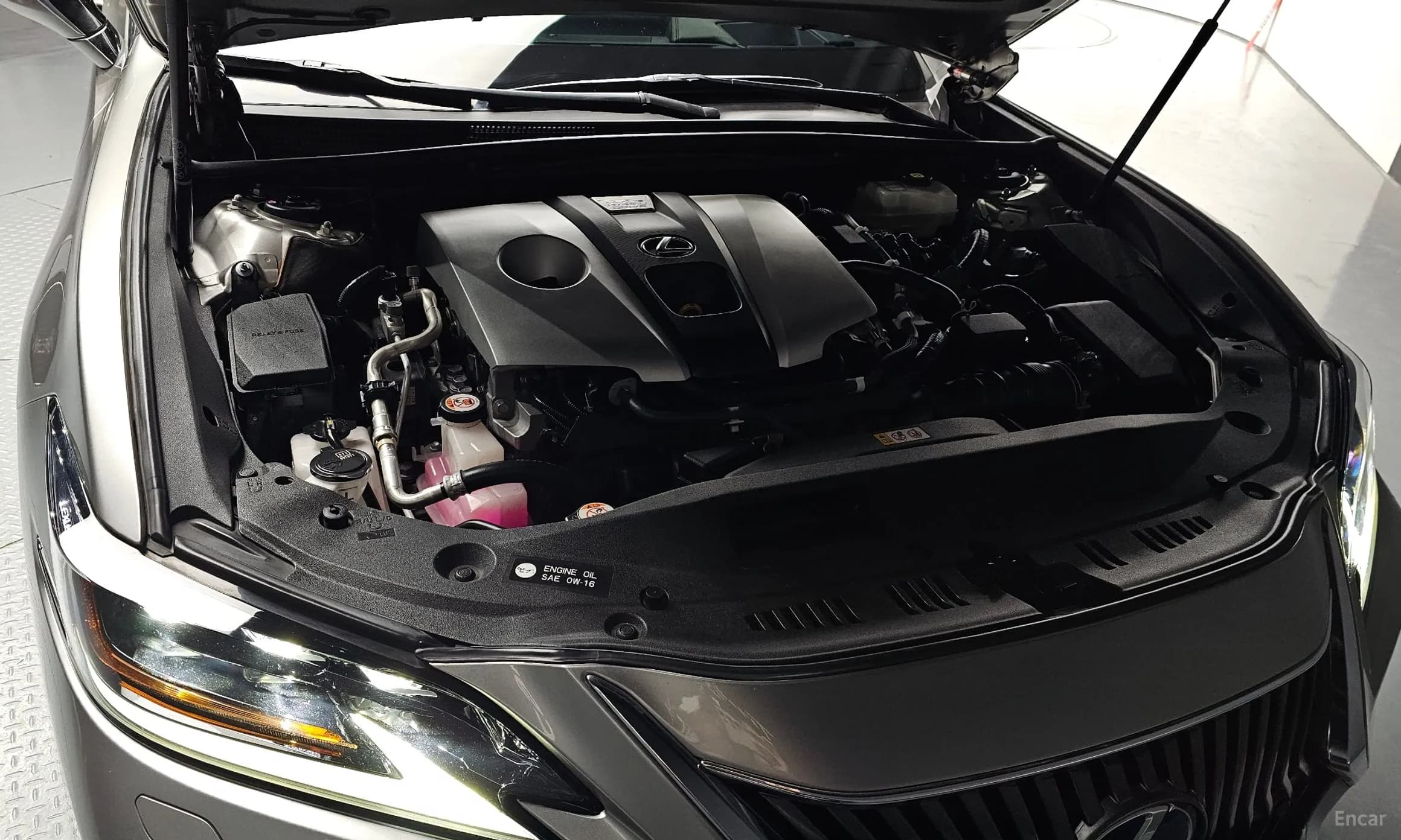 ES300h 7th Generation
