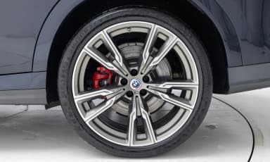 X6 (G06)