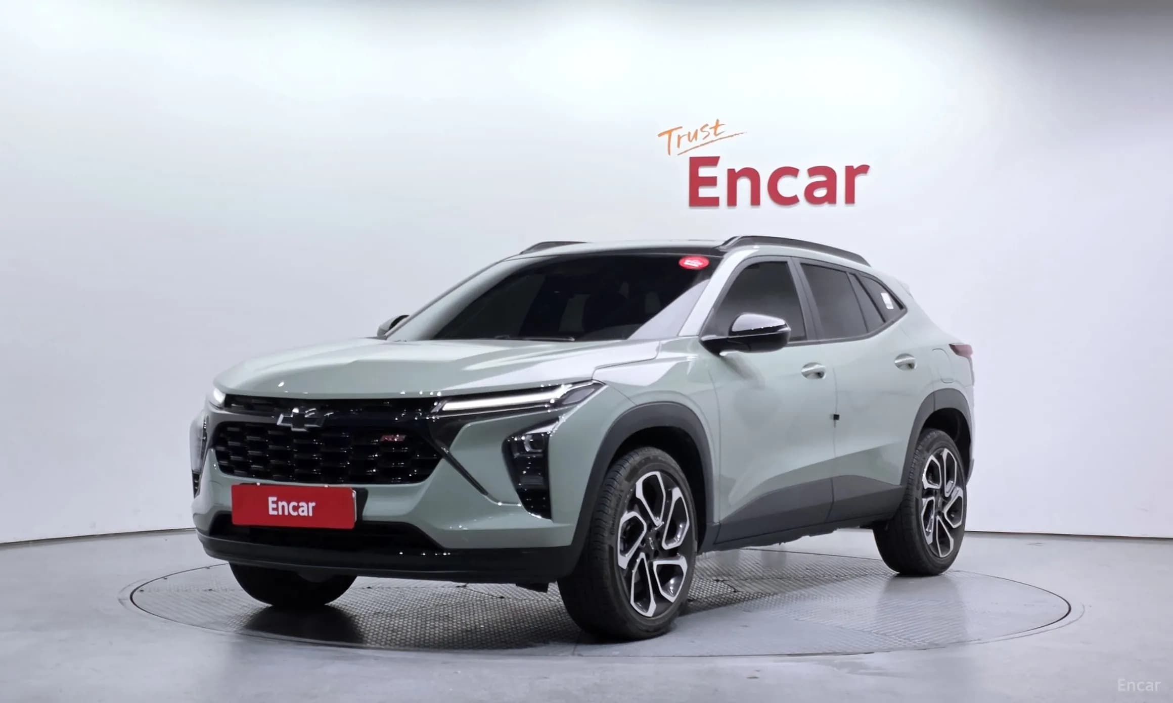 Trax Crossover