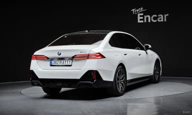 5 Series (G60)