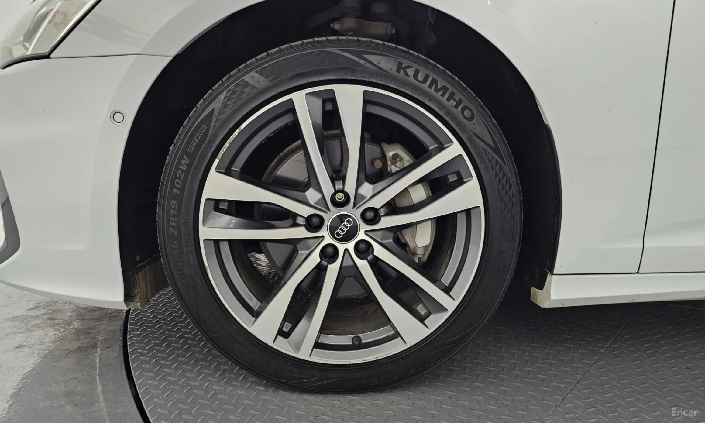 A6 (C8)
