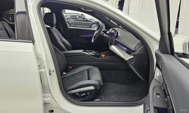 5 Series (G60)