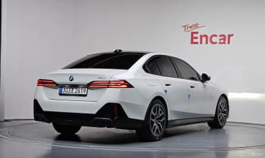 5 Series (G60)