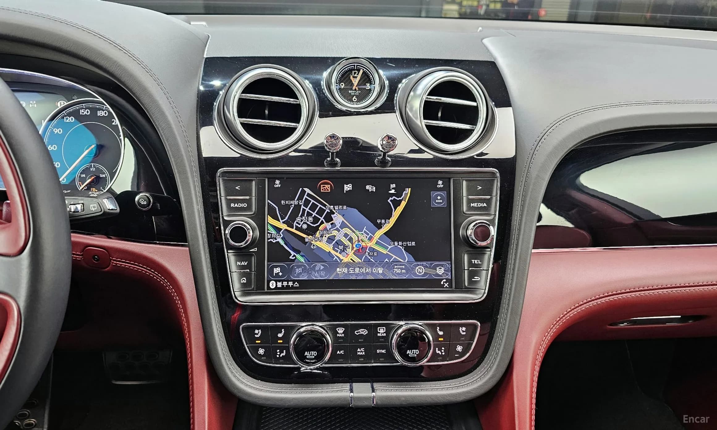 Bentayga