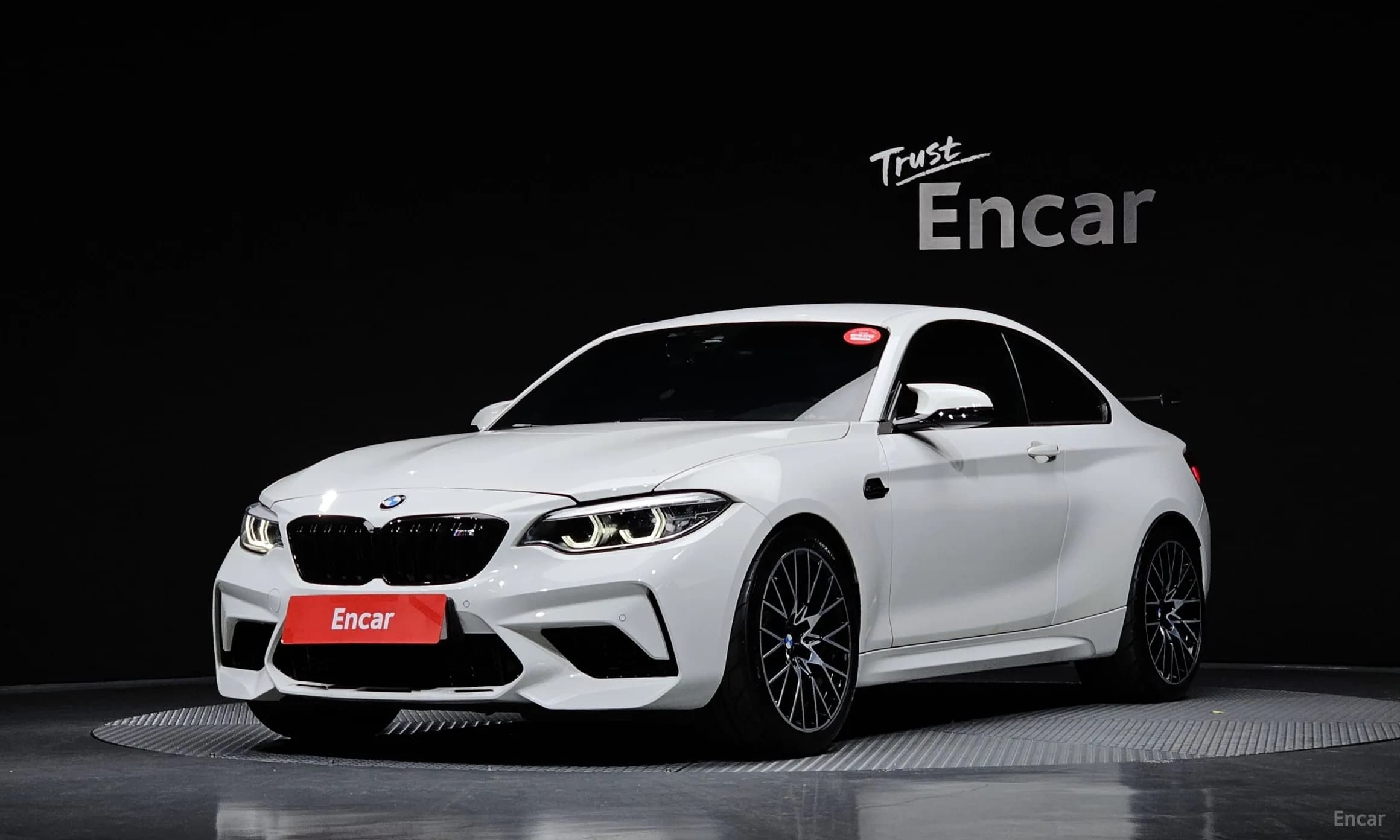 M2 (F87)