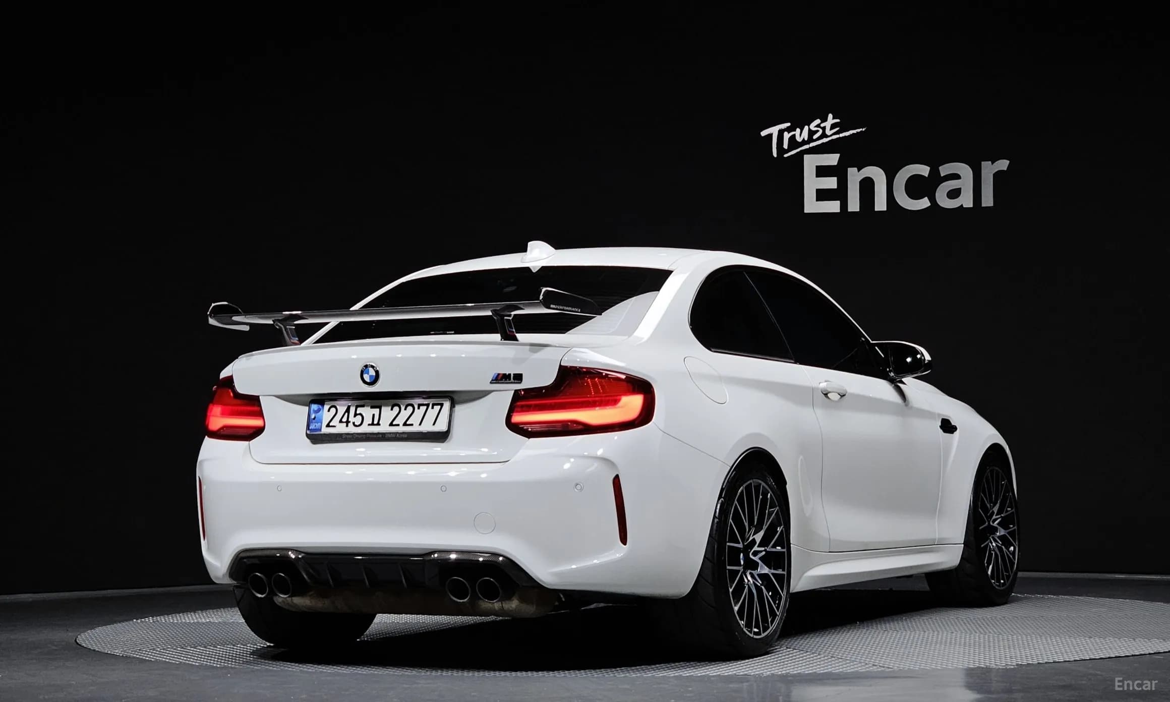 M2 (F87)