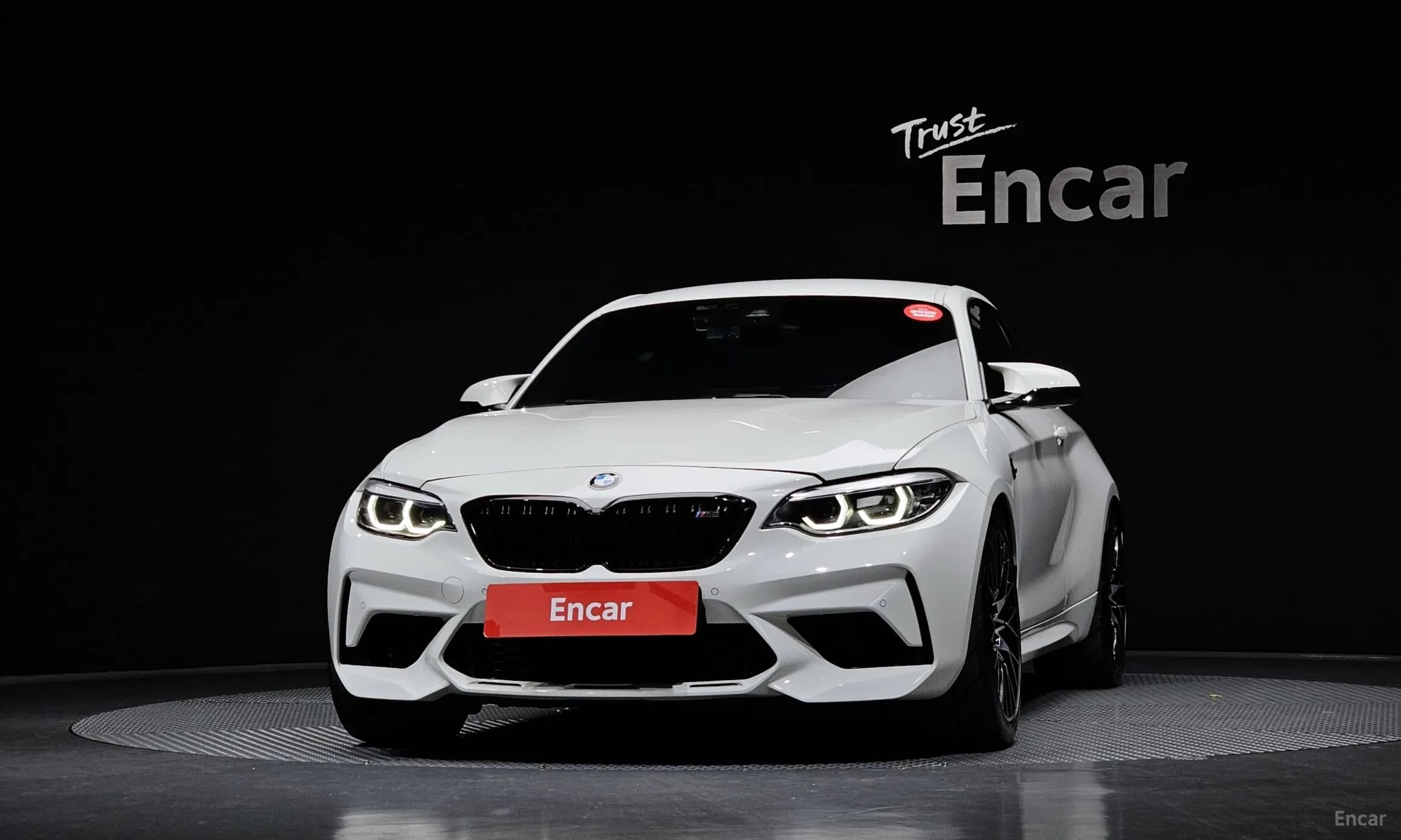 M2 (F87)
