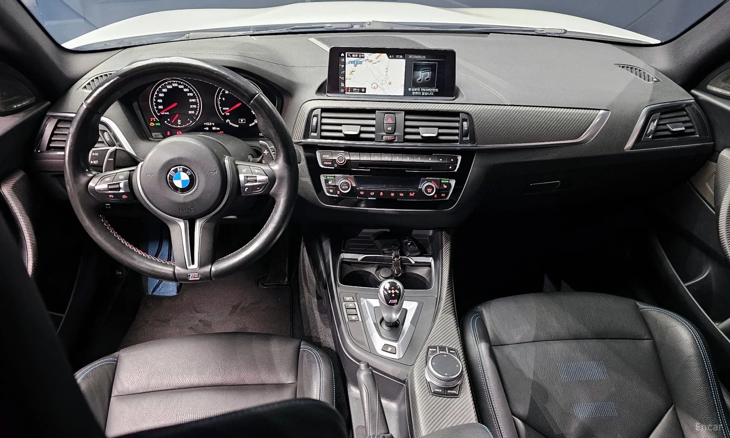 M2 (F87)