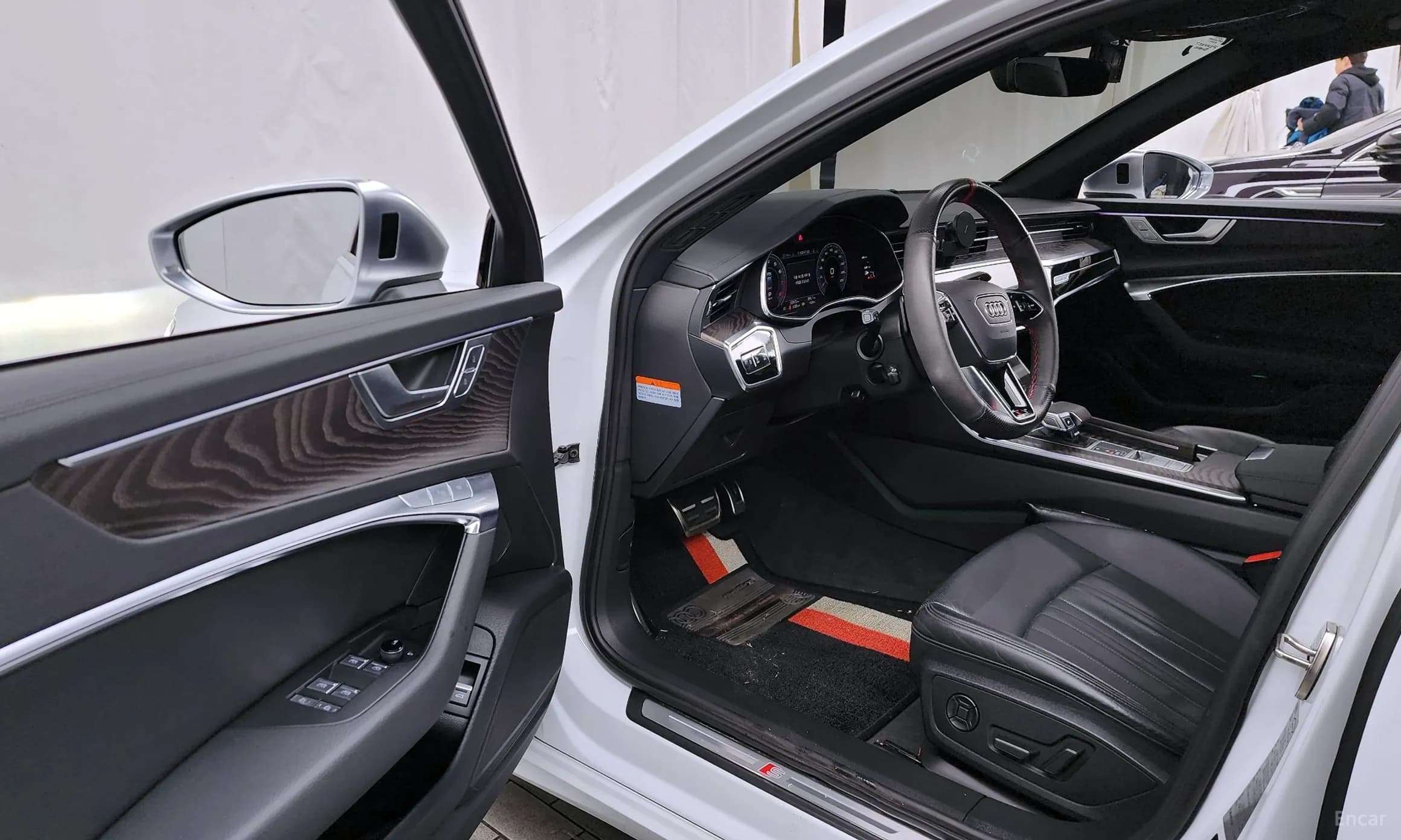 A6 (C8)
