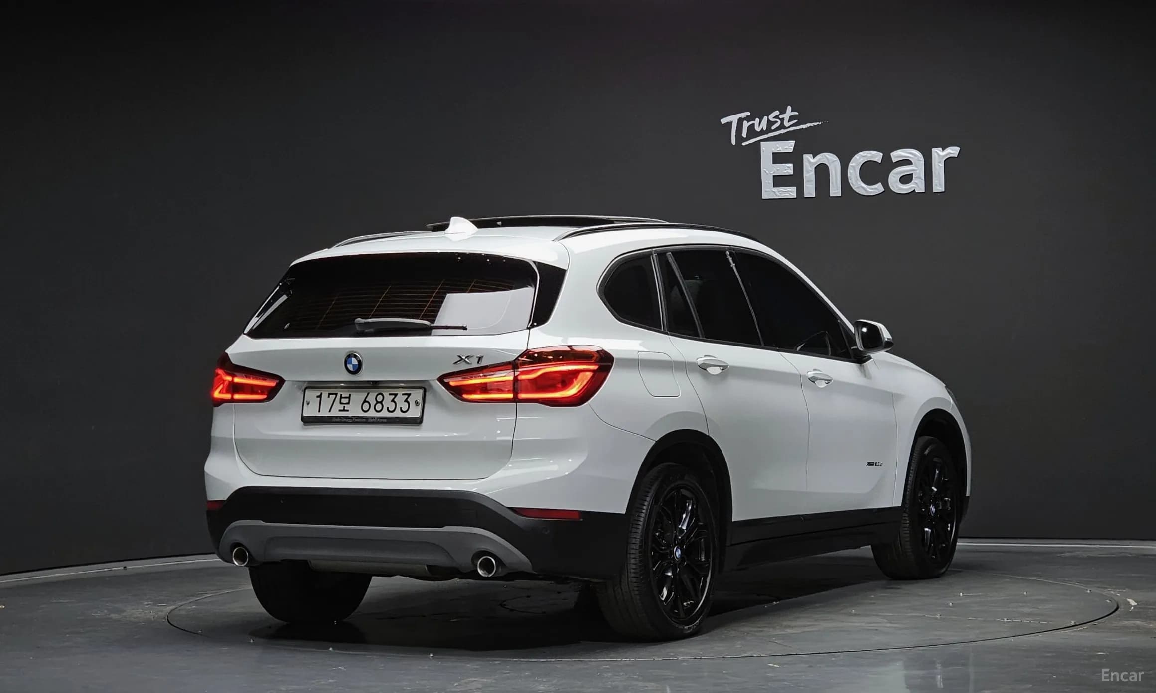 X1 (F48)