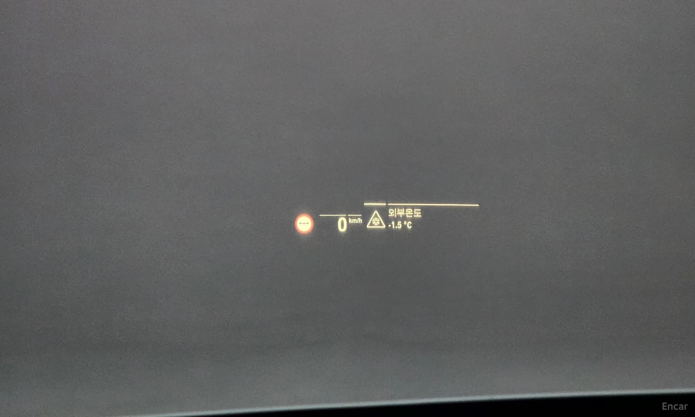 X3 (G01)
