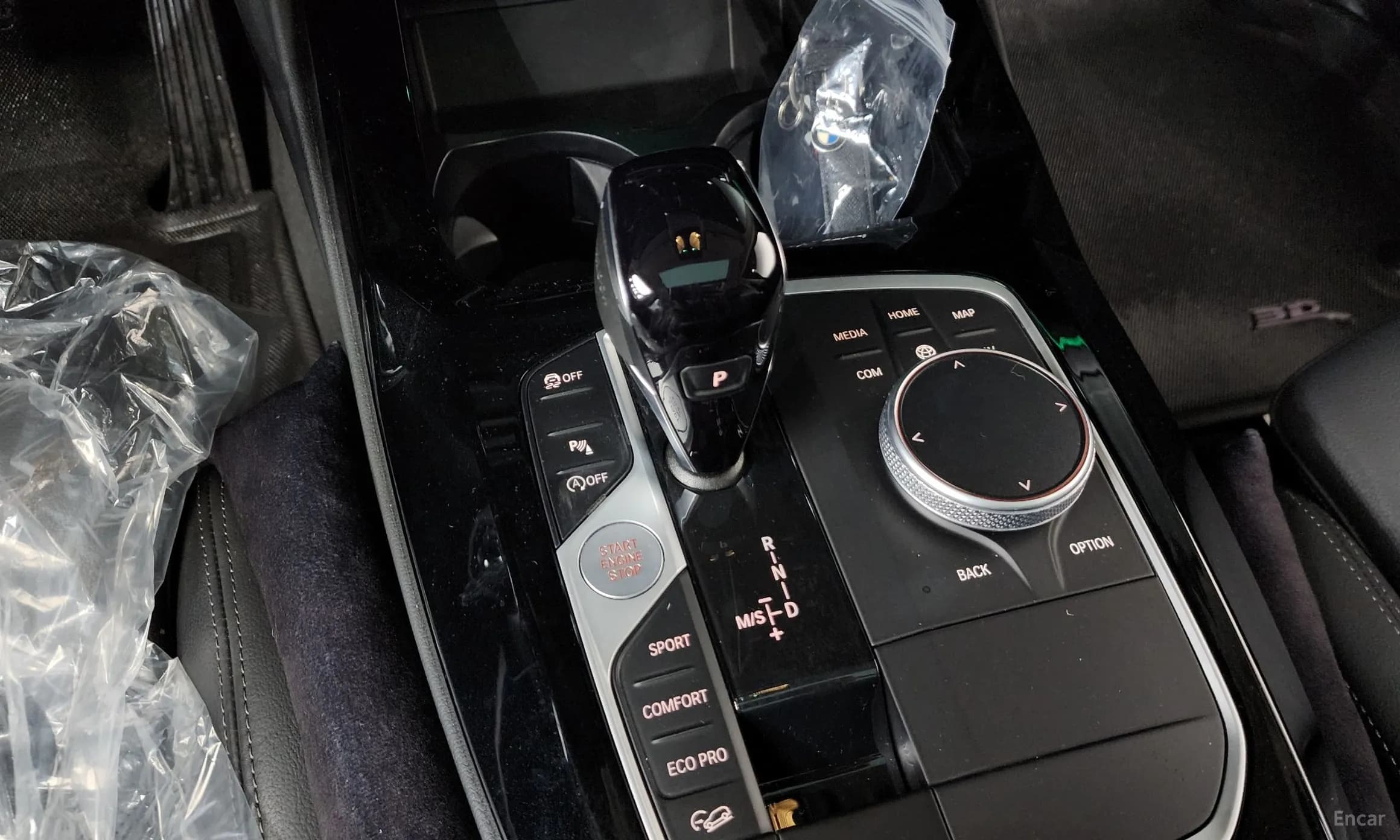 X3 (G01)