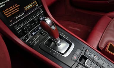 910