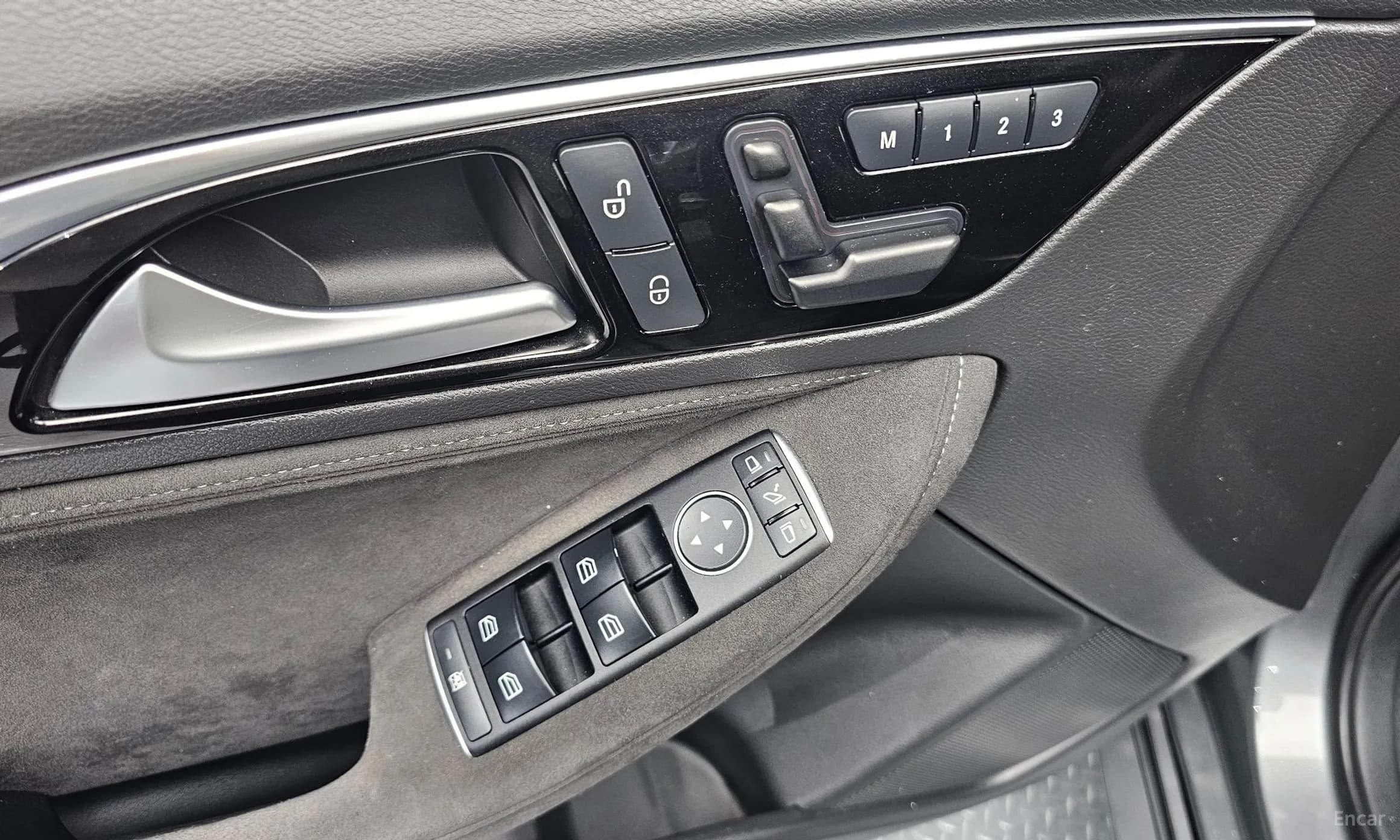 Q30