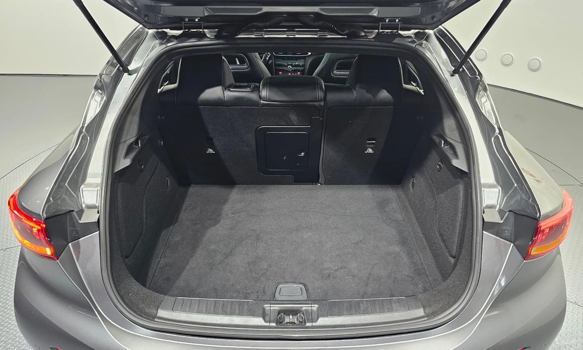 Q30