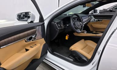 S90