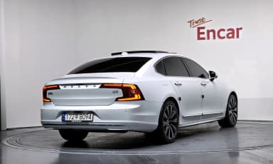 S90