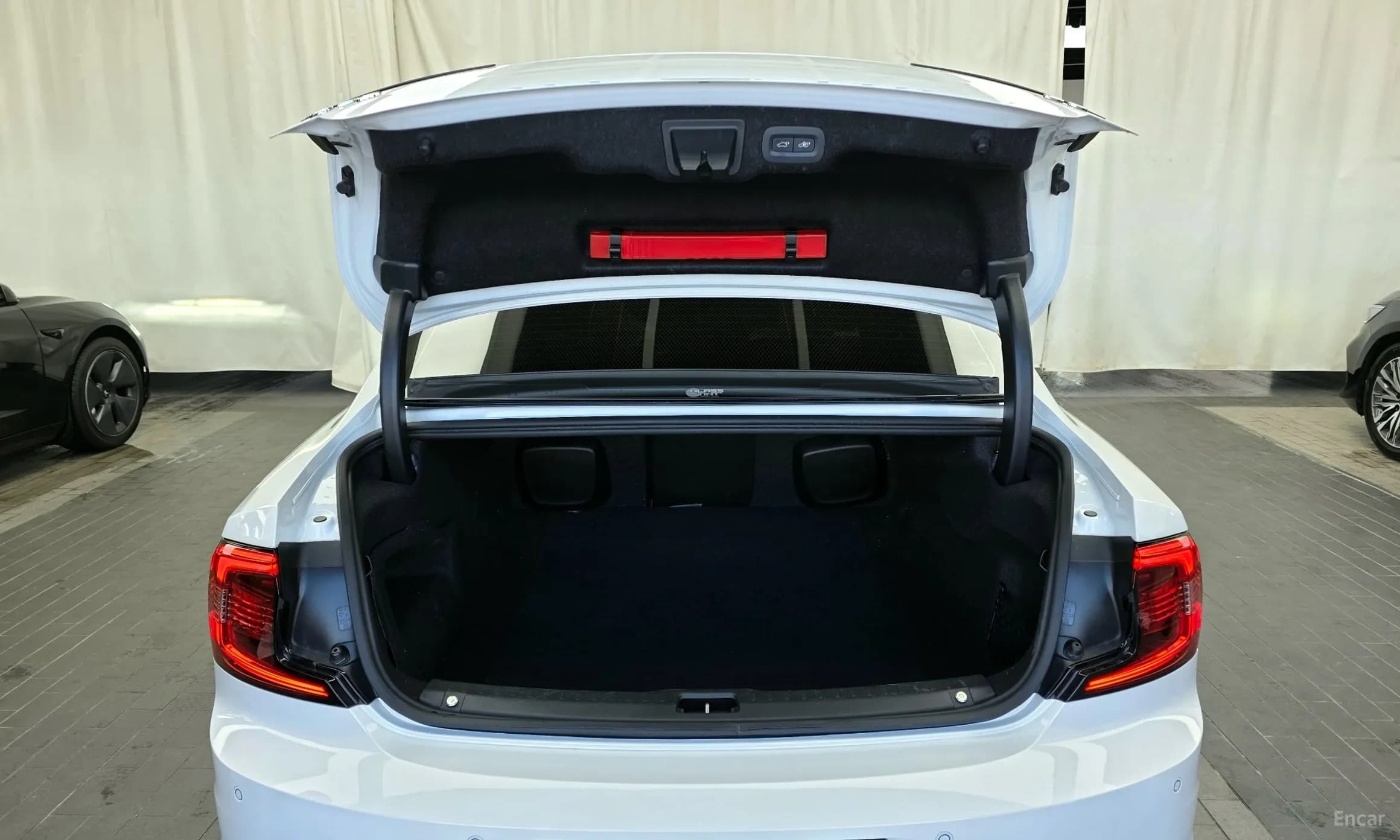 S90