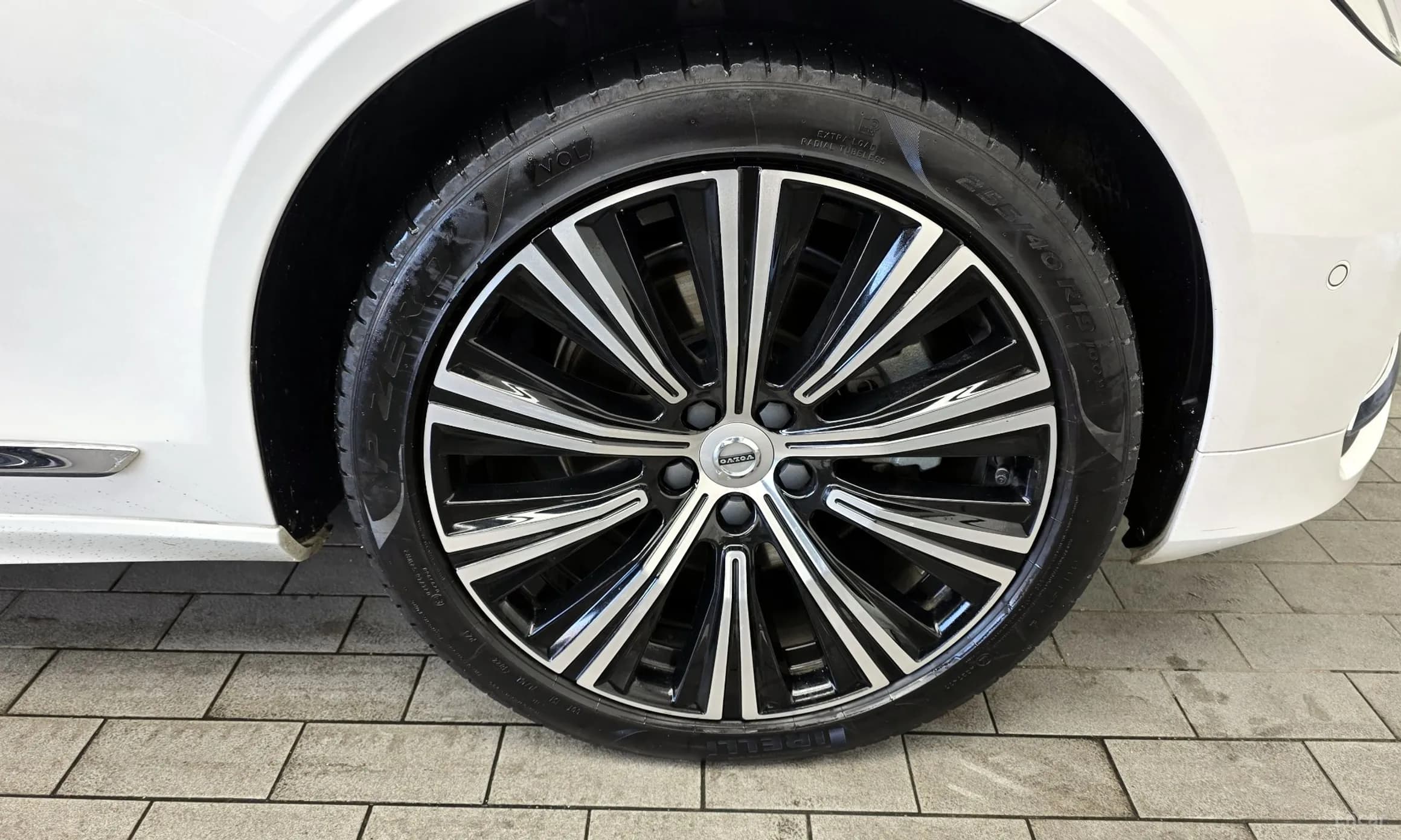 S90